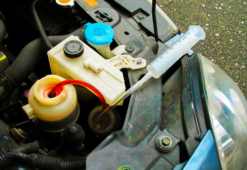 How to quickly refresh your power steering fluid